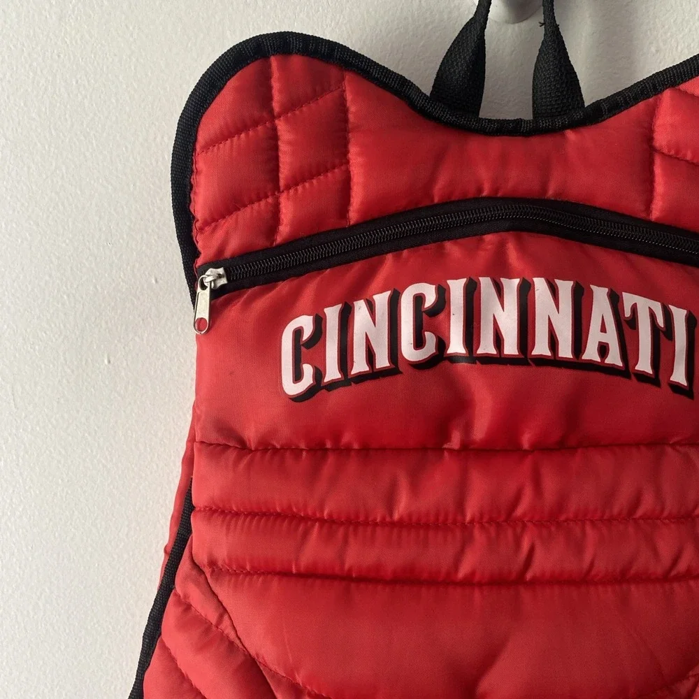 Cincinnati Reds MLB Catcher's Chest Protector Backpack Stadium Giveaway PROMO